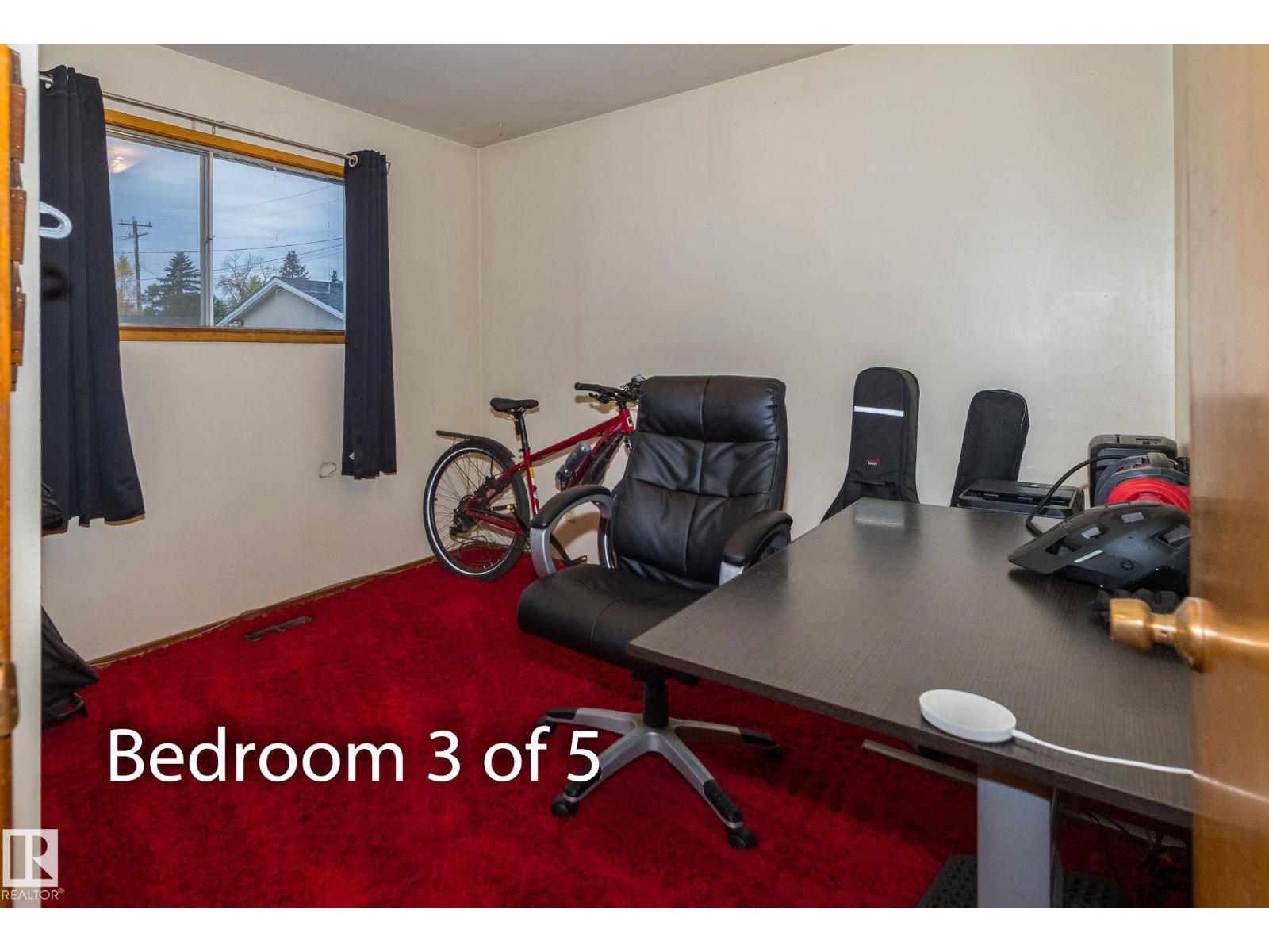 10512 55 Avenue NW, Pleasantview (Edmonton) — photo 17 of 30: Property photo