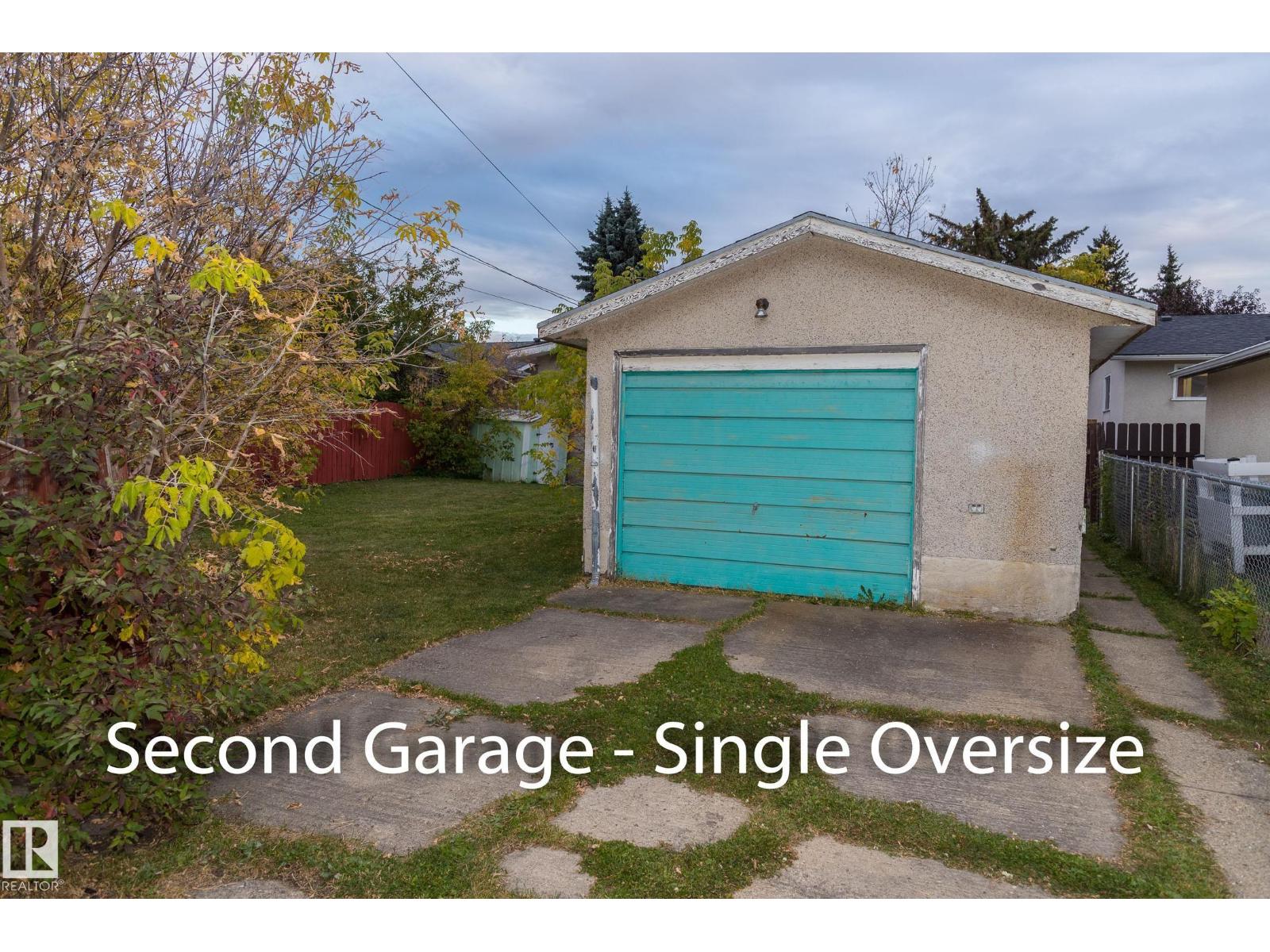 10512 55 AV NW, Edmonton — photo 31