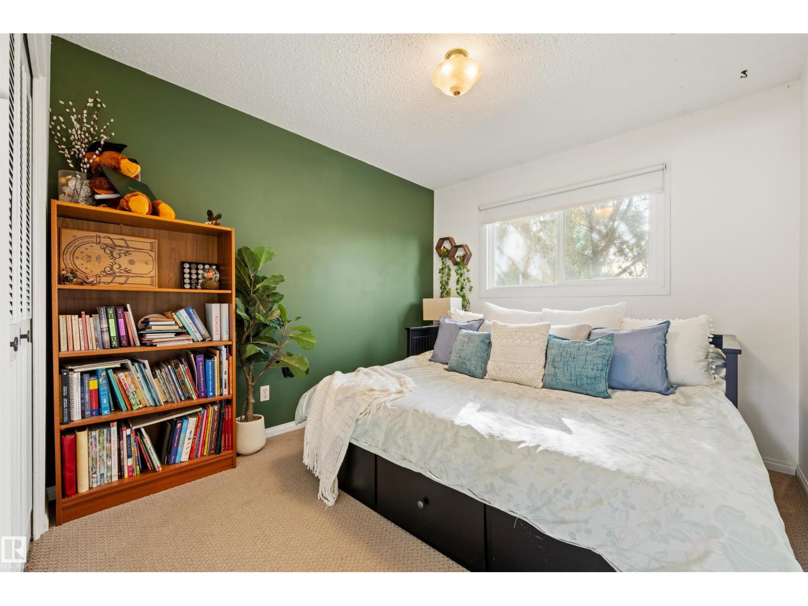 7067 32 AV NW - 28