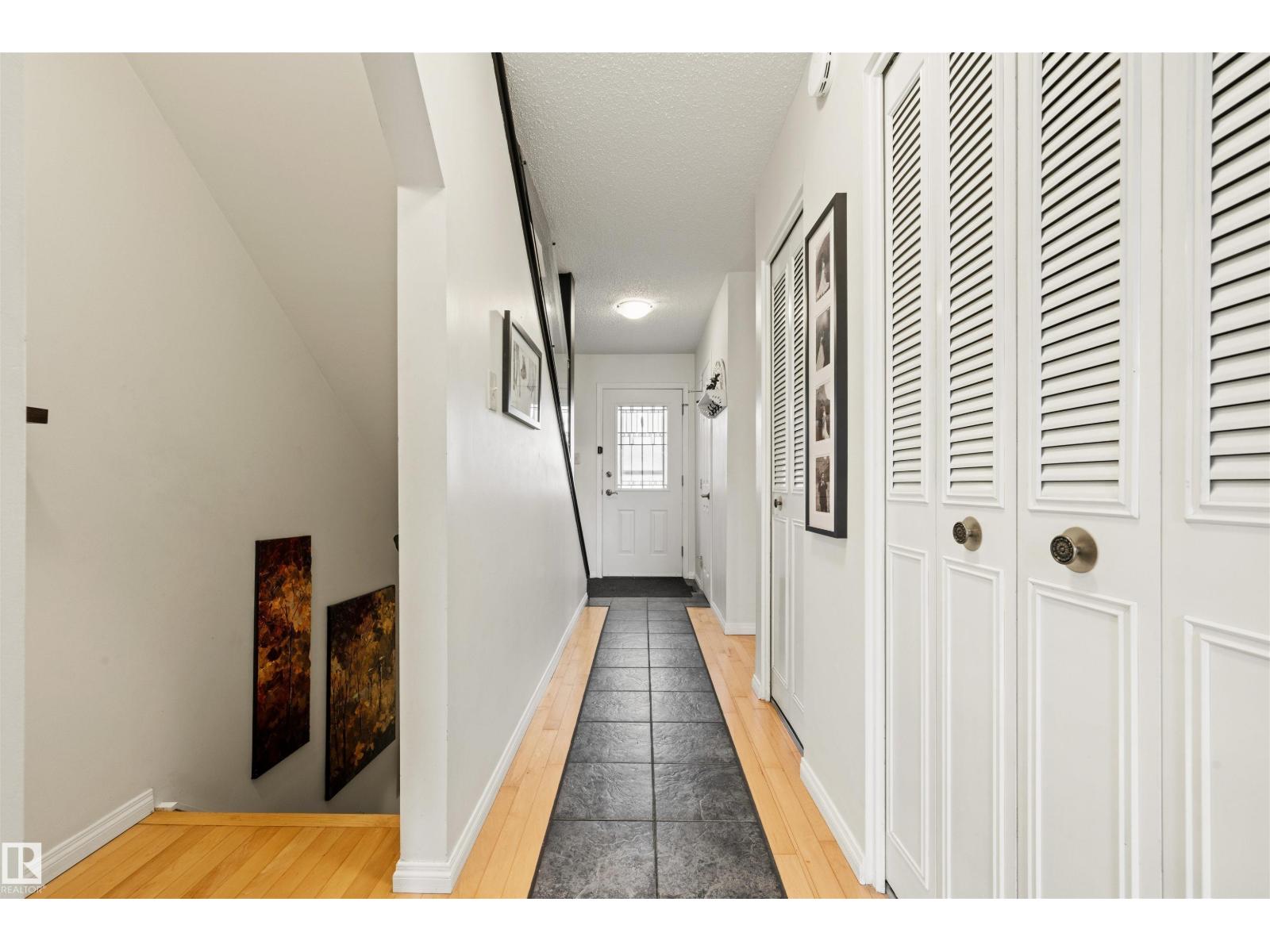 7067 32 AV NW - 29