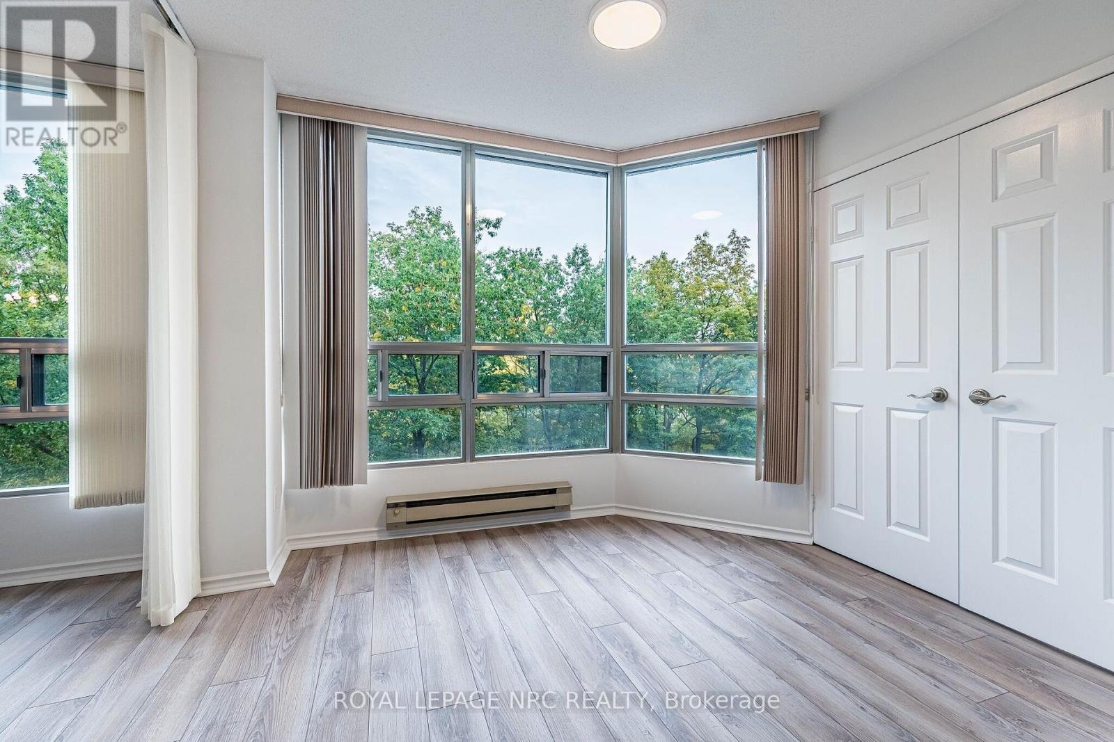 #411 310 MILL STREET S - 27