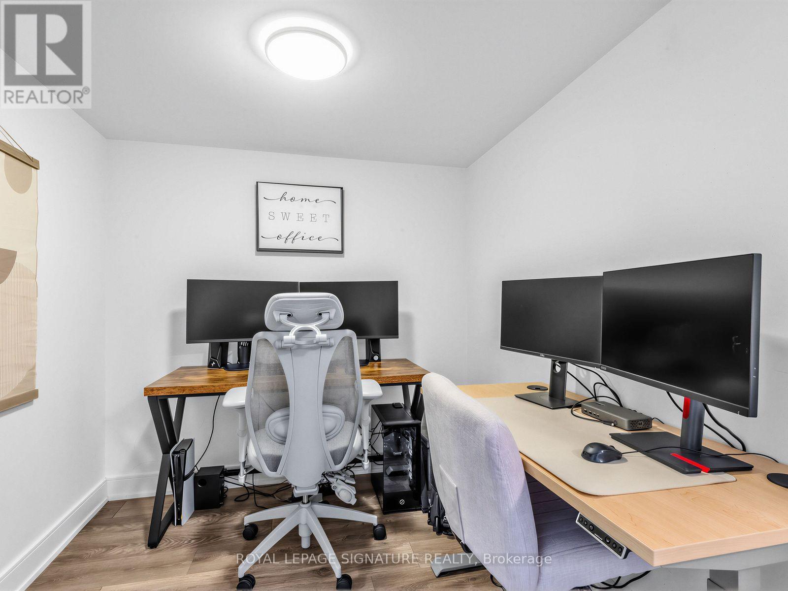 #1204 89 MCGILL STREET - 13
