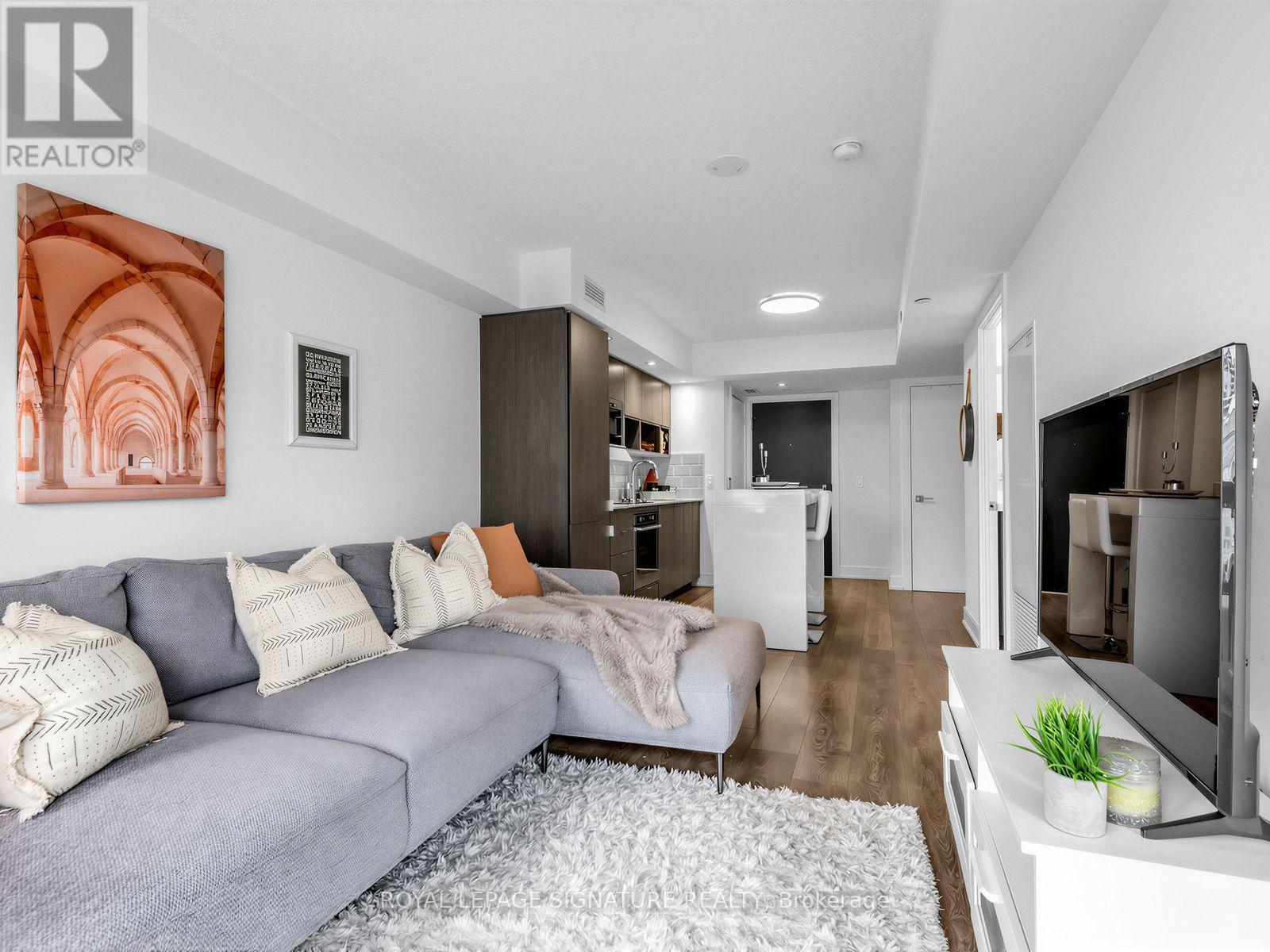 #1204 89 MCGILL STREET - 18