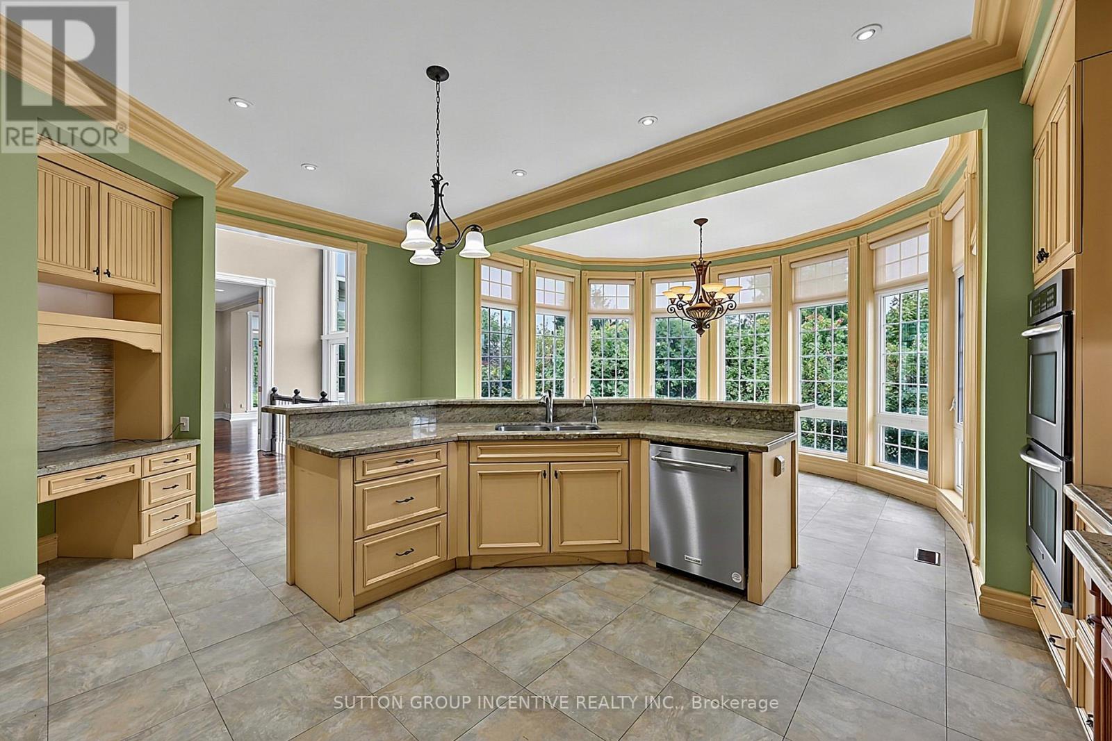 25 BOVAIR TRAIL - 12
