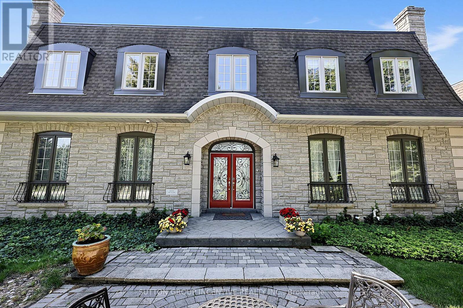 25 Bovair Trail, Aurora, ON photo 4