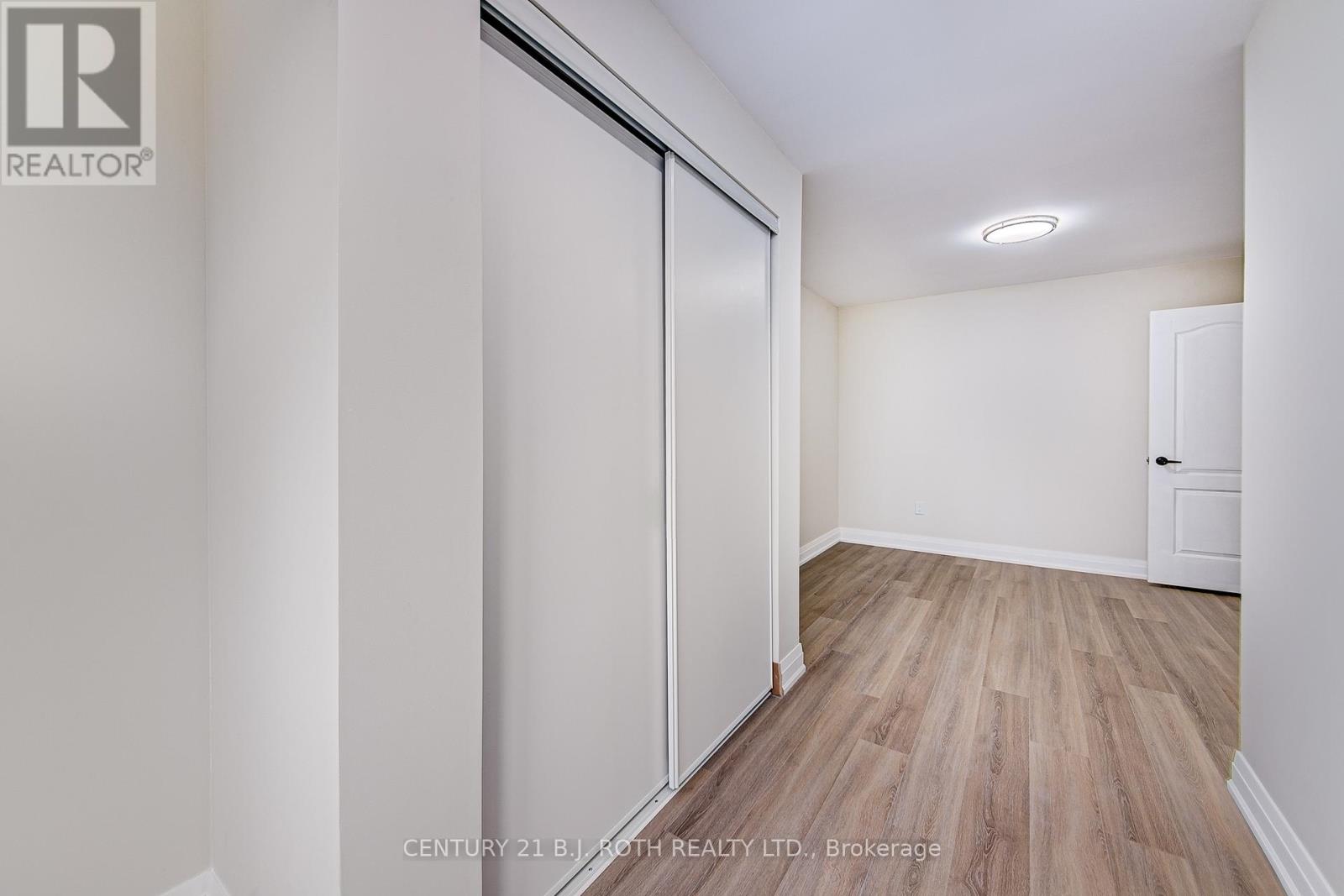 6-98 Peel Street, Barrie photo 16