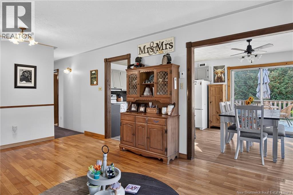 53 Yeomans Road - 10