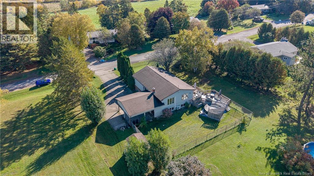 53 Yeomans Road - 42