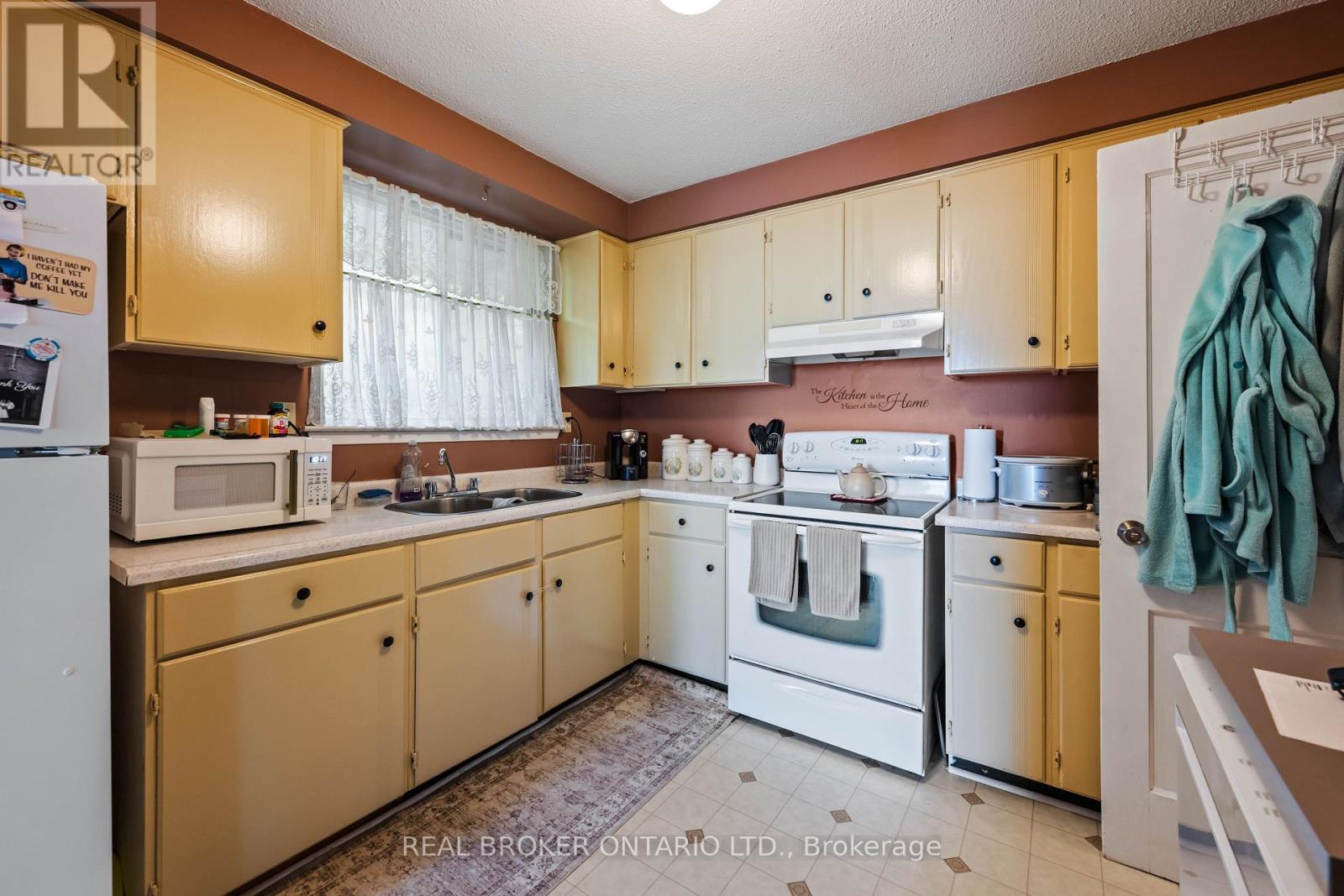 28 Hillside Drive, Orangeville, ON photo 17