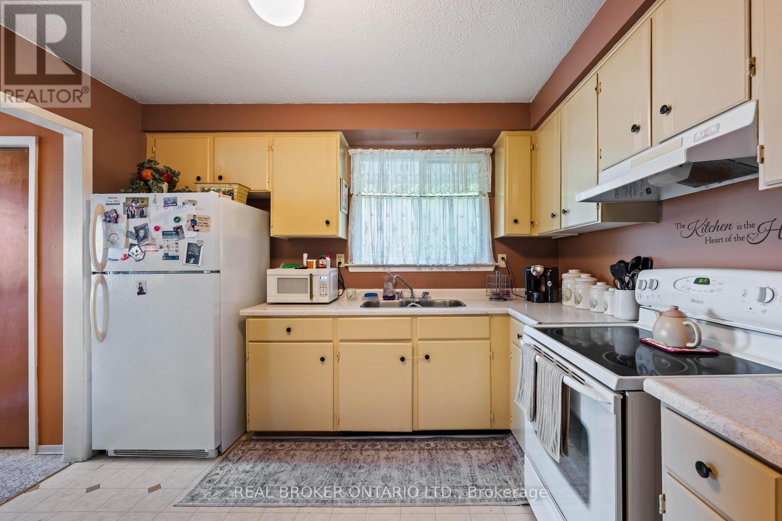 28 Hillside Drive, Orangeville, ON photo 18