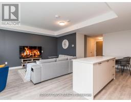 723 - 2300 St. Clair Avenue W, Toronto, ON M6N1K8 Photo 9