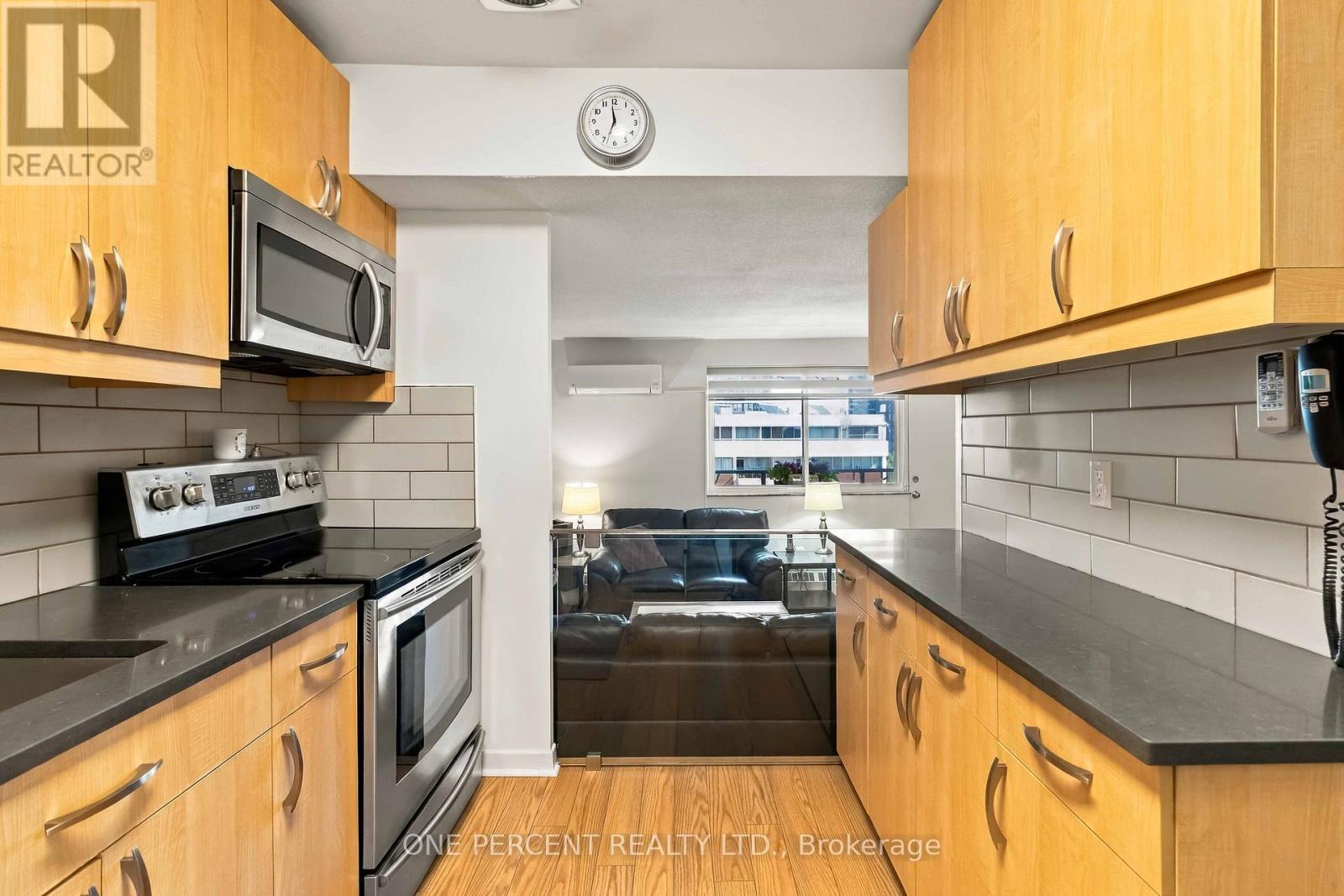 904- 15 Elizabeth Street North, Mississauga, ON photo 13