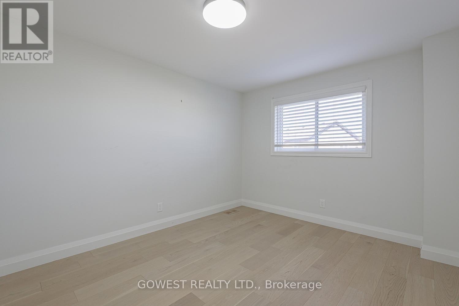127 VALERA DRIVE - 33