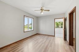 93 Gateway Road, Winnipeg, MB R2L1T3 Photo 11