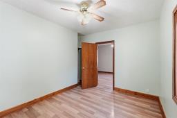 93 Gateway Road, Winnipeg, MB R2L1T3 Photo 16