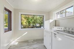 93 Gateway Road, Winnipeg, MB R2L1T3 Photo 17