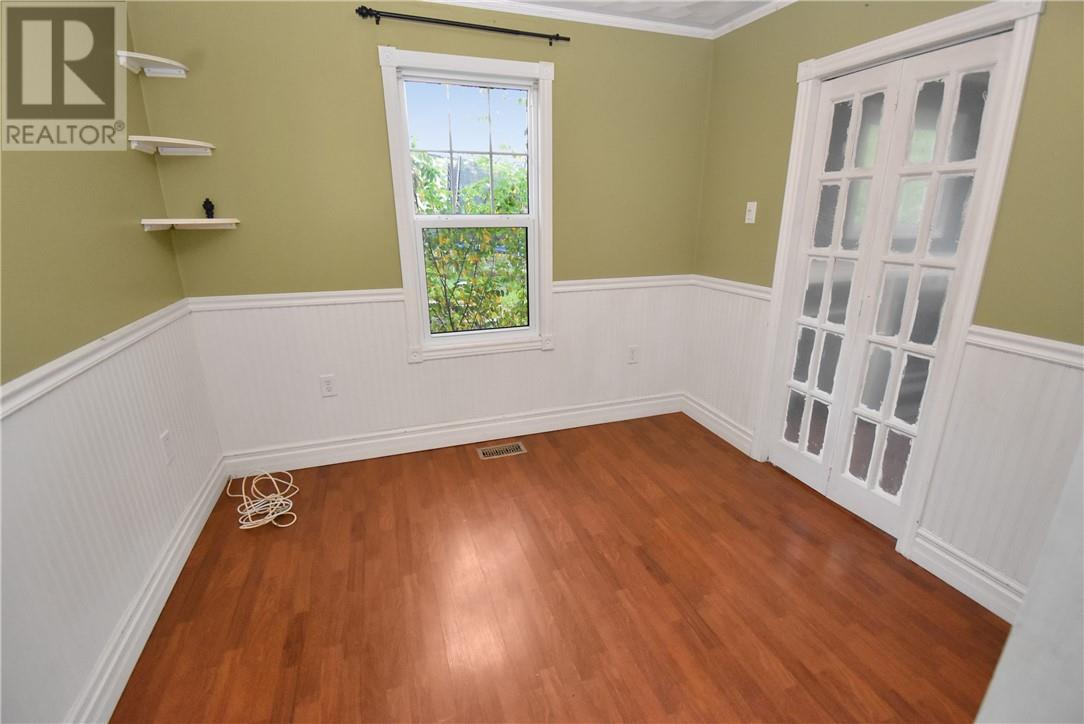 294 Kathleen Street - 20