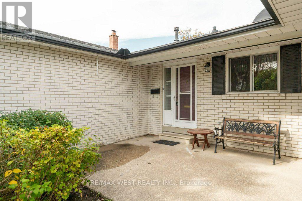 38 ALBACORE CRESCENT - 2