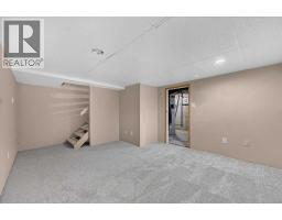 572 Regal Park Ne, Calgary, AB T2E0S6 Photo 13