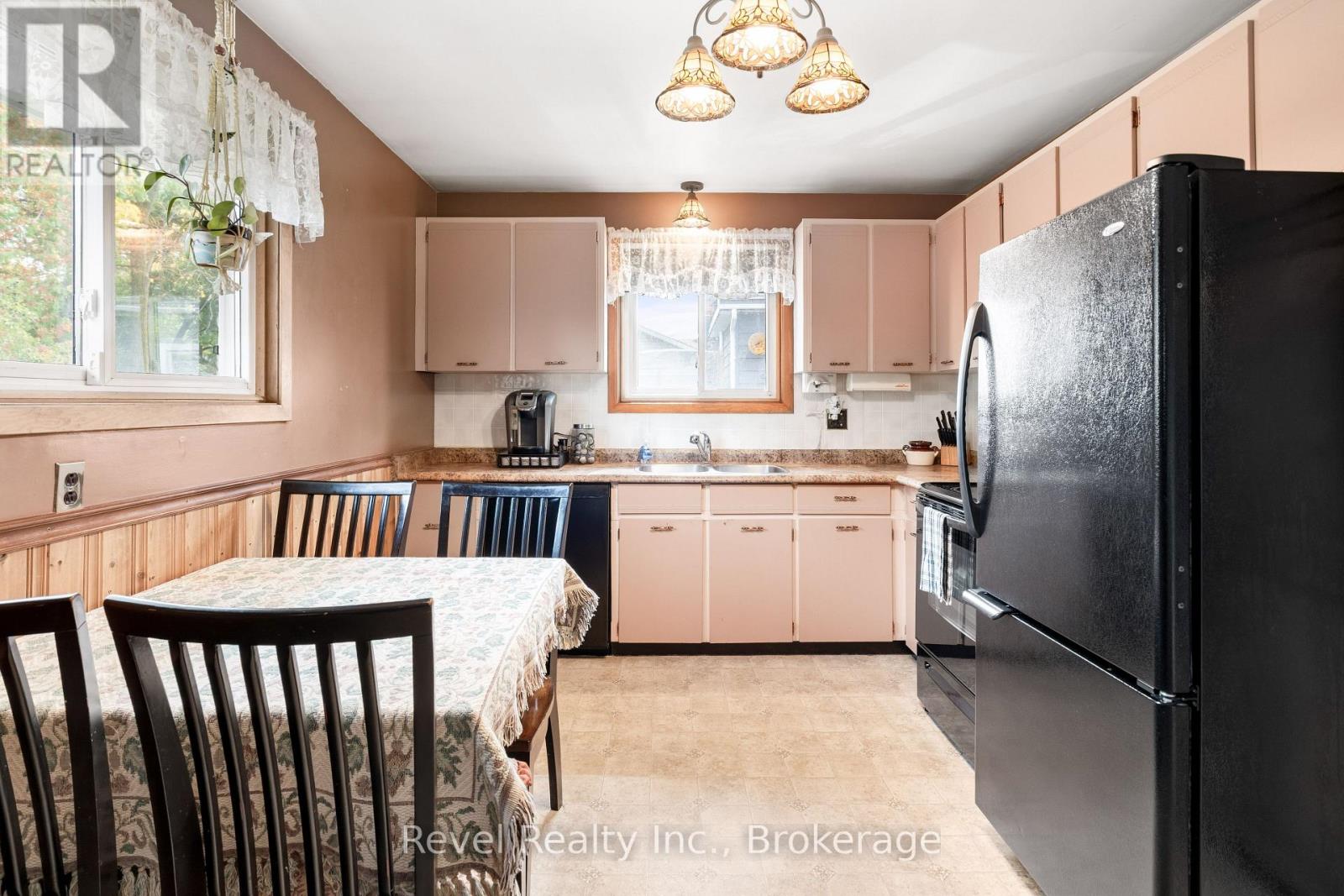 50 St David Street, Kawartha Lakes, ON photo 13