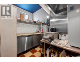 2610 13th Avenue, Regina, SK S4T1N1 Photo 12