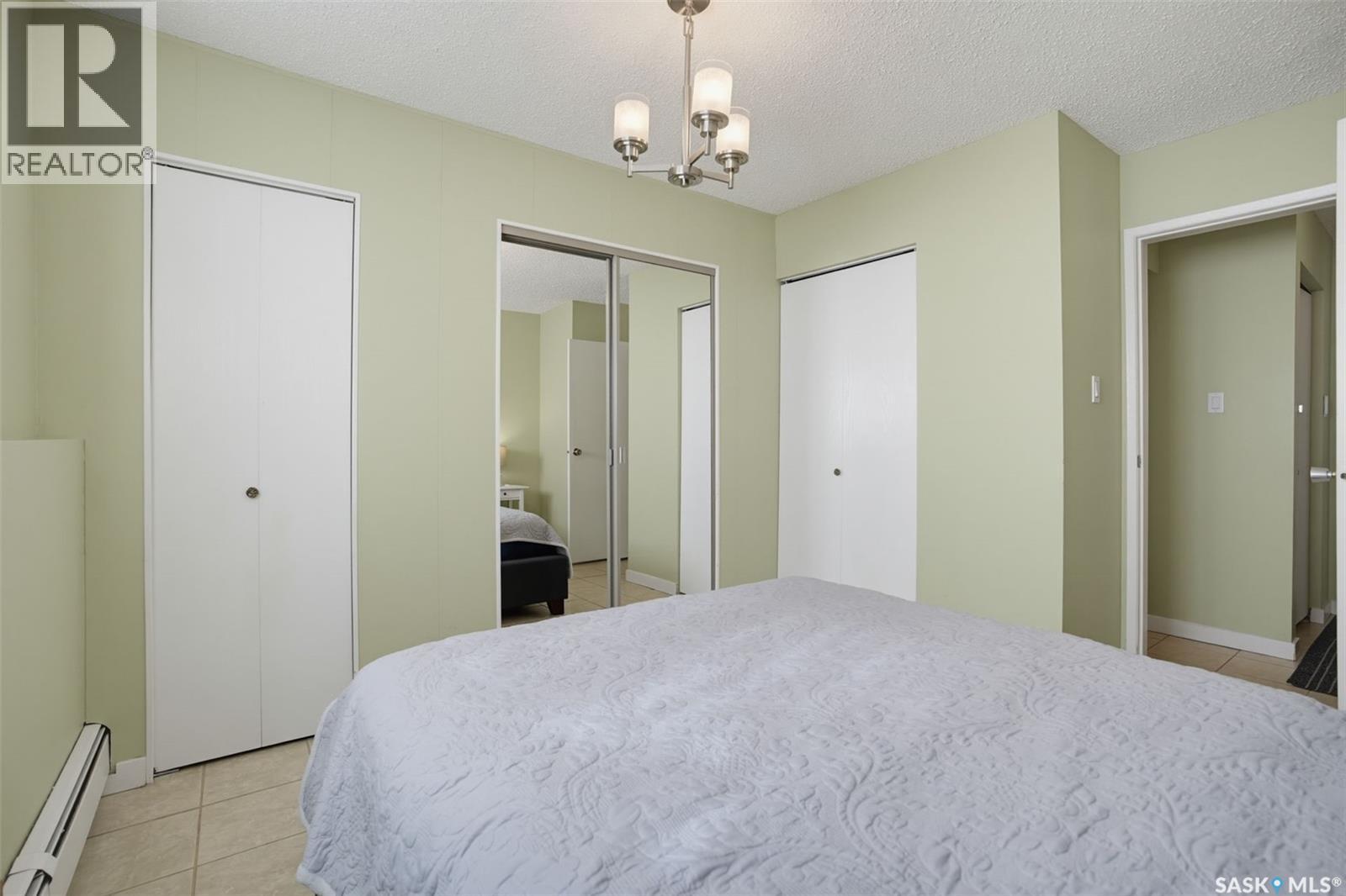 #104 720 8th STREET E - 14