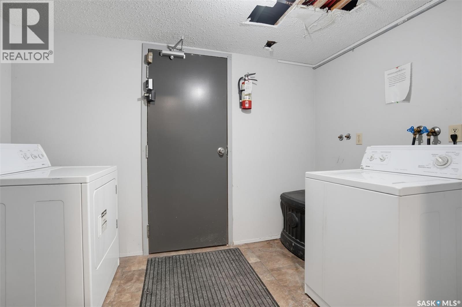 #104 720 8th STREET E - 17