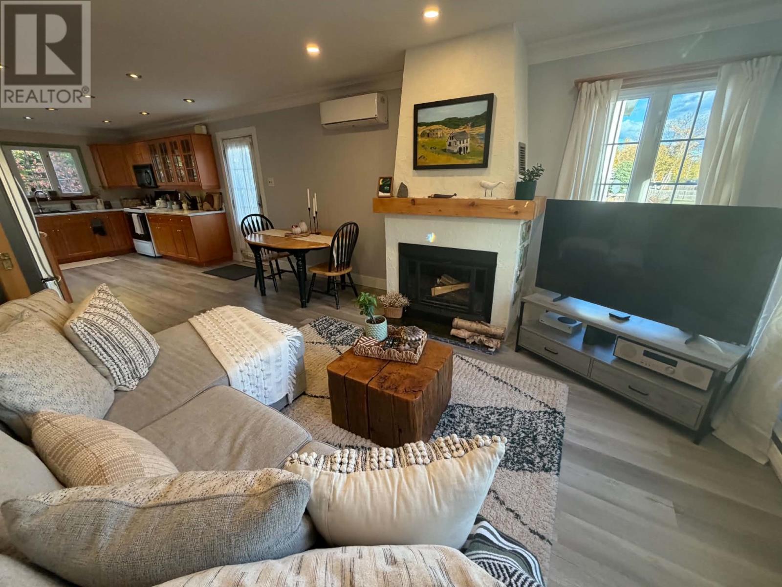 15 Spruce Avenue - 6