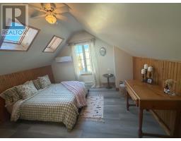 15 Spruce Avenue thumbnail 16