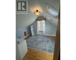 15 Spruce Avenue thumbnail 17