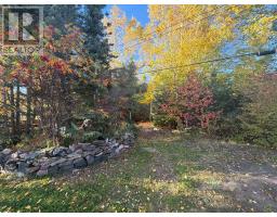 15 Spruce Avenue thumbnail 20