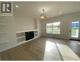 4pc Bathroom - 707 Mandalay Avenue Nw, Carstairs, AB T0M0N0 Photo 11