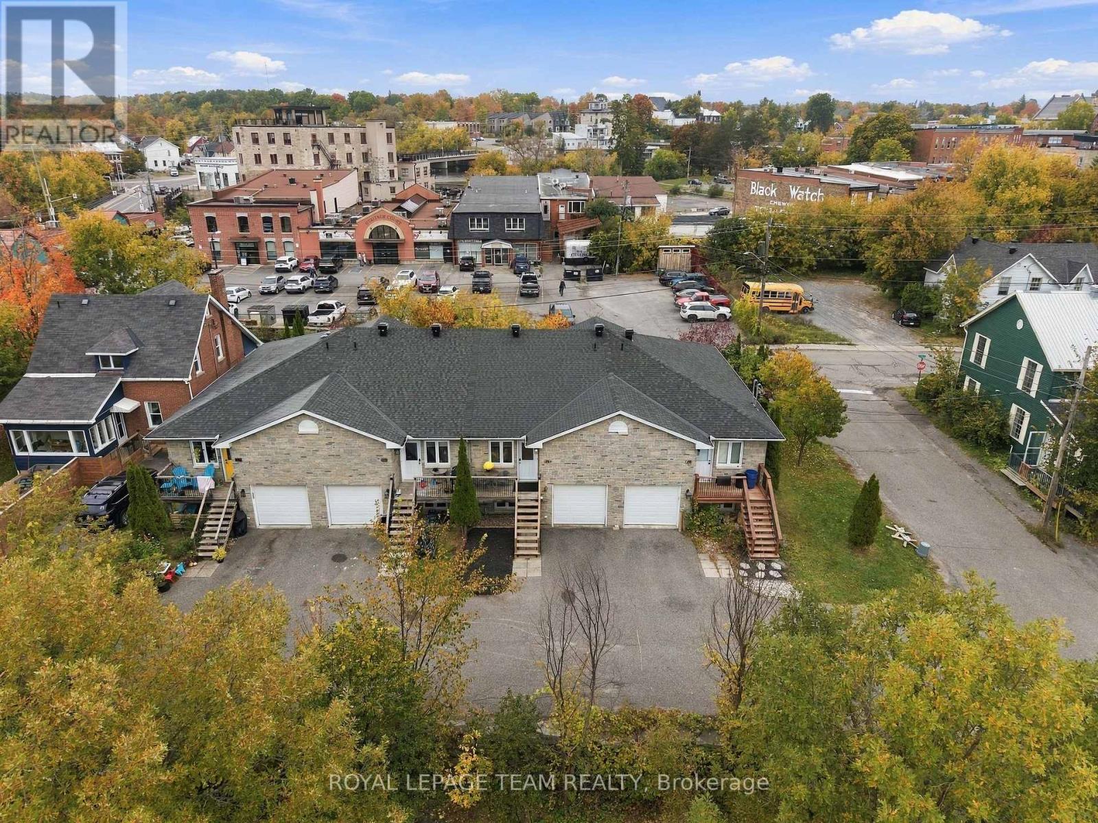 24 FARM STREET - Image 35