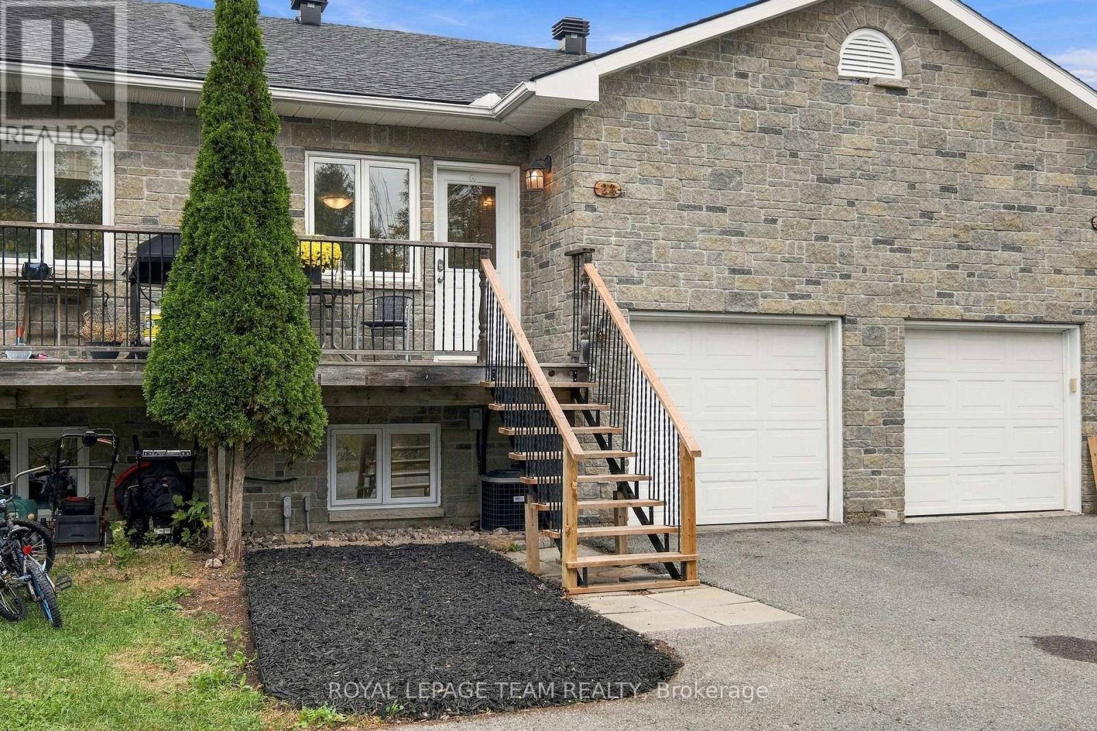 24 FARM STREET - 36