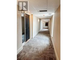 901 - 935 Sheppard Avenue W, Toronto, ON M3H2T7 Photo 21
