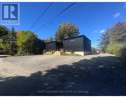 Primary Bedroom - 30 R7a Road, Rideau Lakes, ON K0G1L0 Photo 9