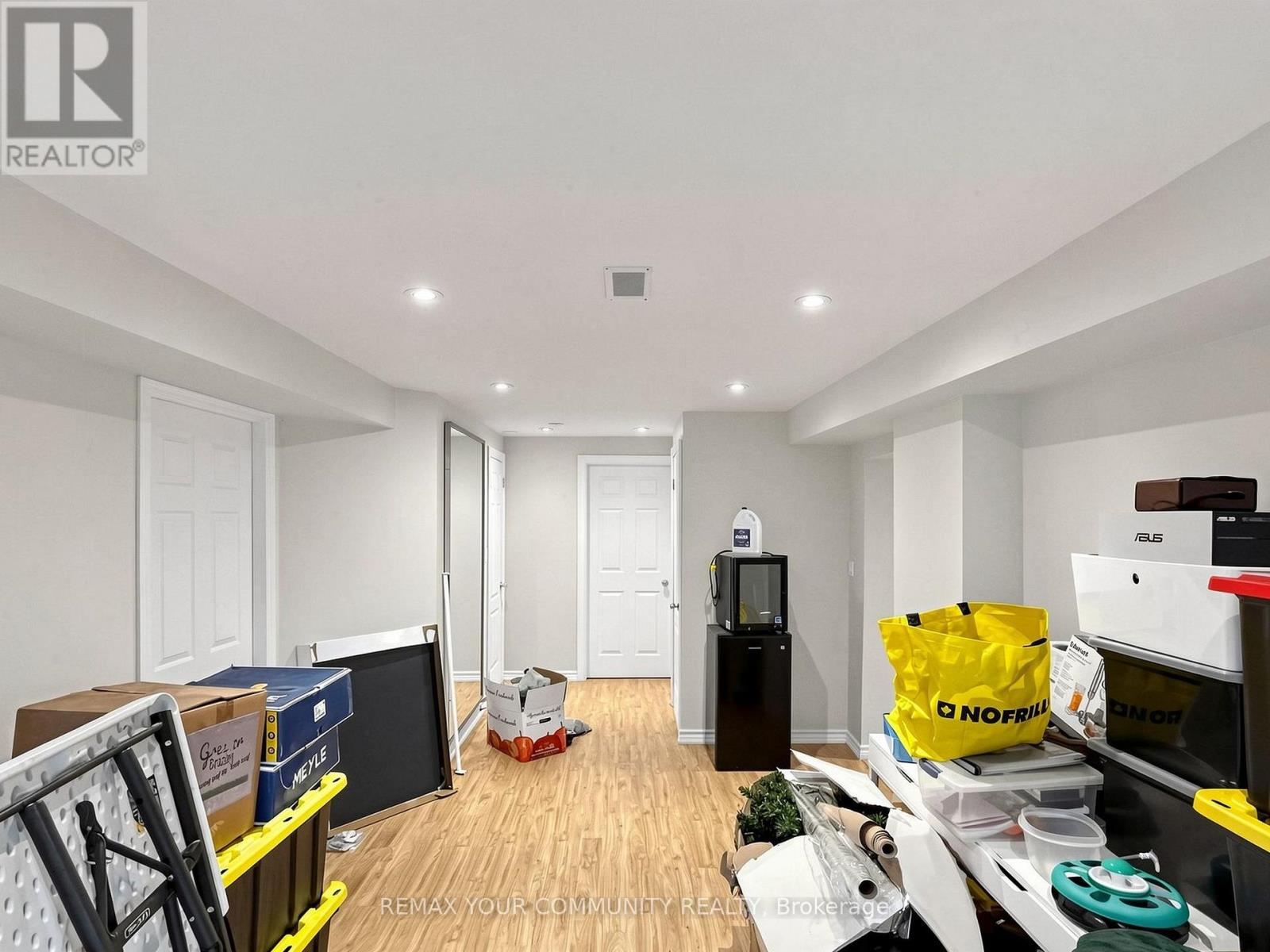 27 MITCHELL AVENUE - 32