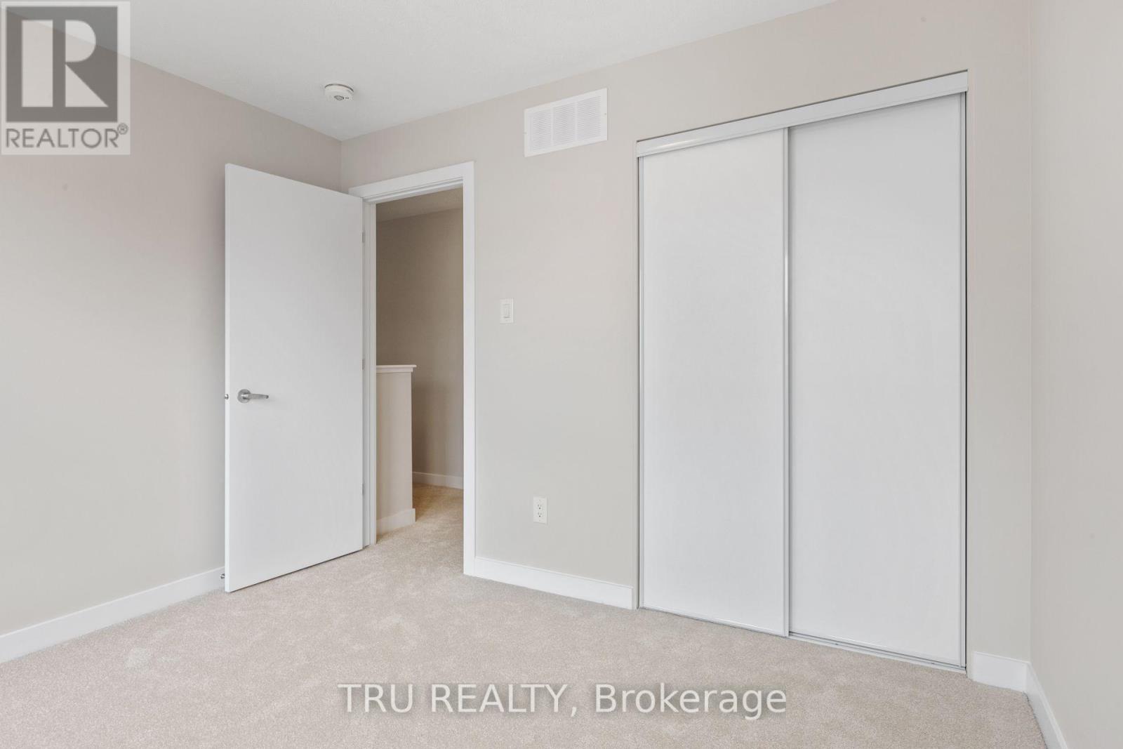 77 HACKAMORE CRESCENT - 30