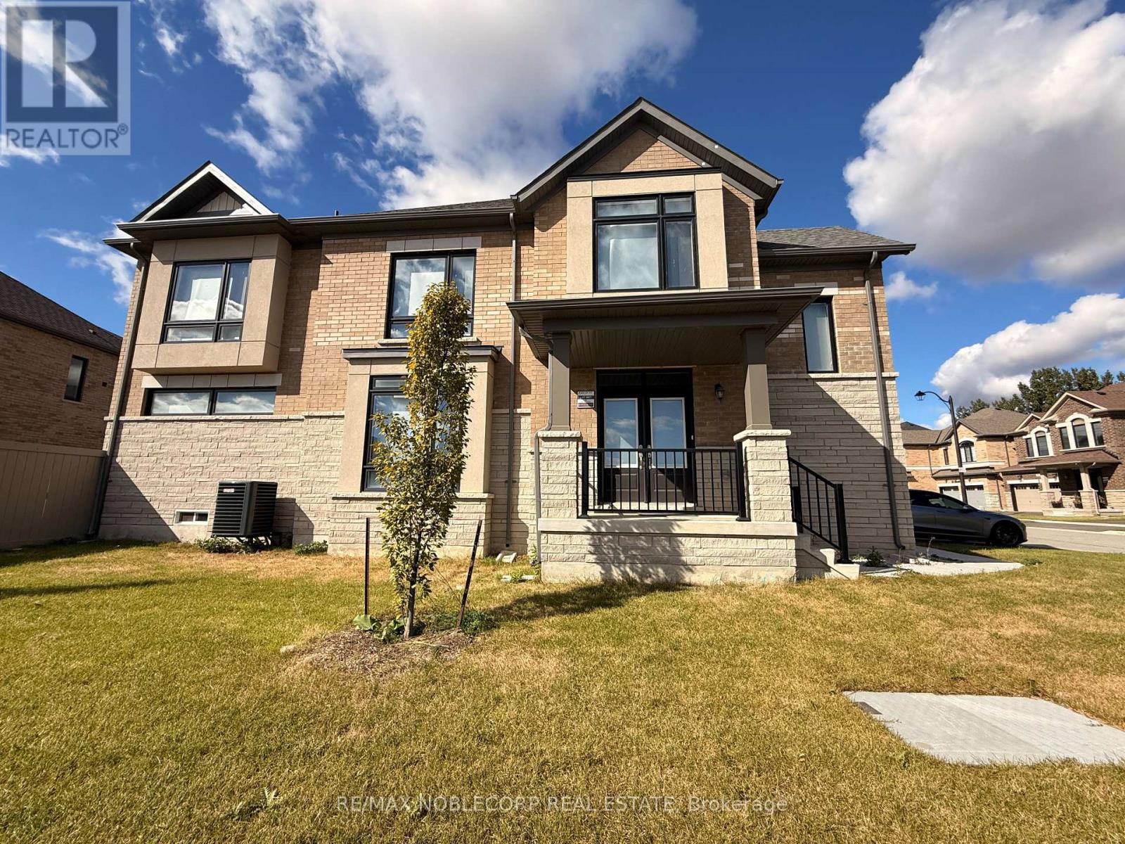 45 ARNOLD CIRCLE, Brampton (Northwest Brampton) Ontario