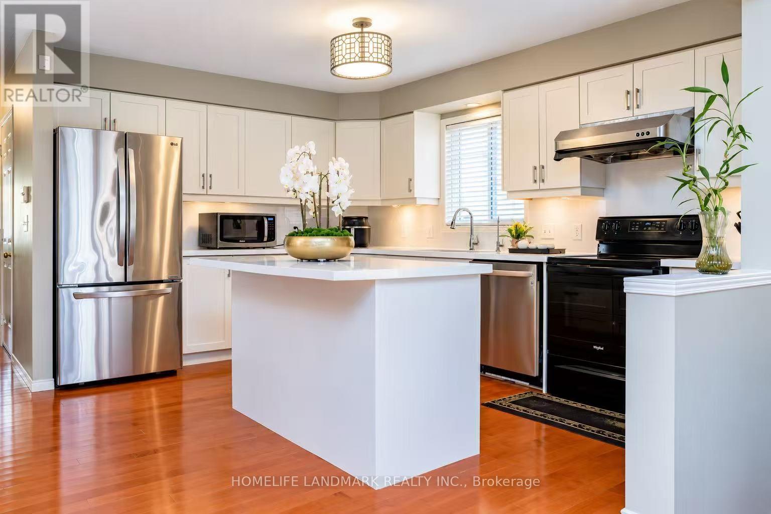 188 Pineland Court, Waterloo, ON photo 5