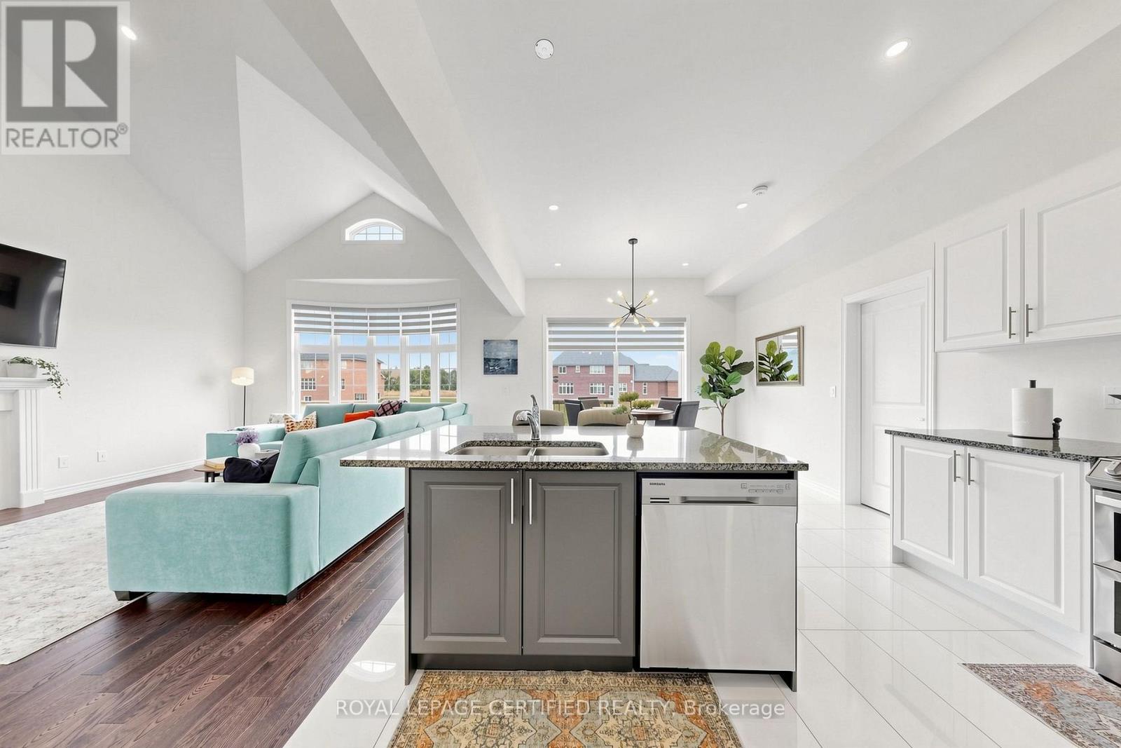 31 WELLERS WAY - 33