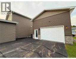 5 Saint-joseph Street, Sainte Anne De Madawaska, NB E7E1K6 Photo 22