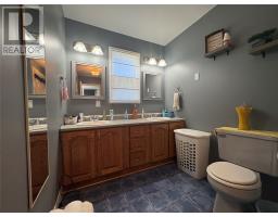 33 Sunnyslope Drive thumbnail 13