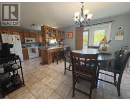 33 Sunnyslope Drive thumbnail 7