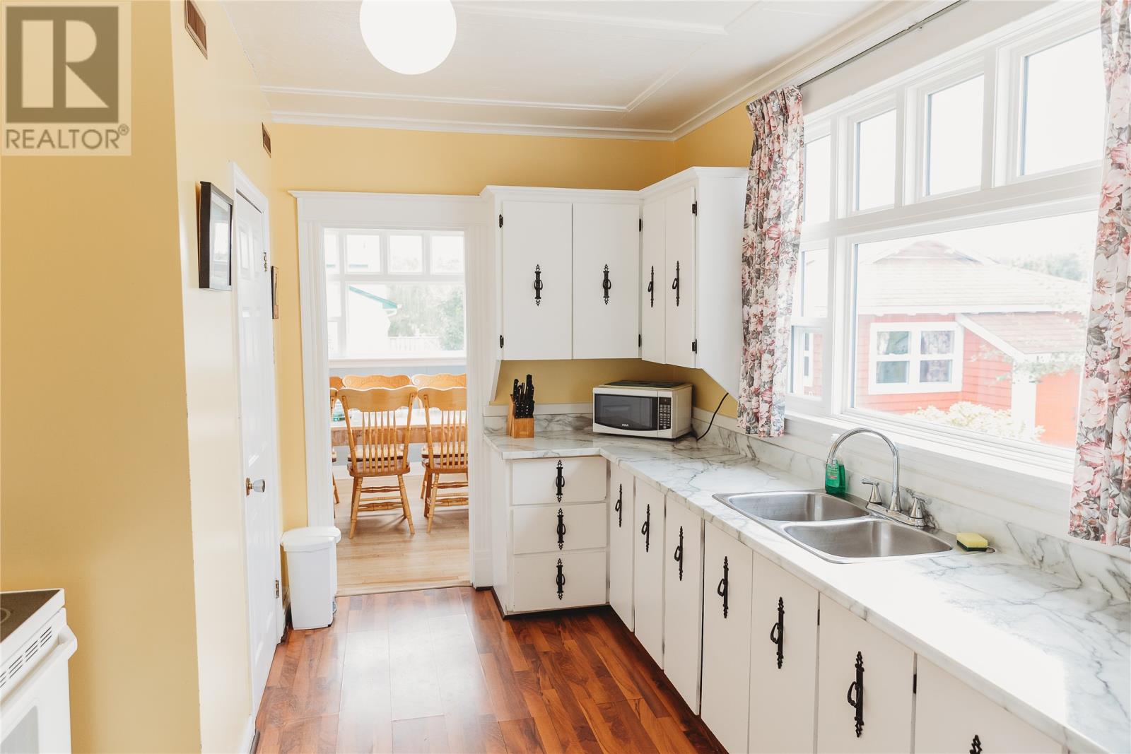 38 Beach Road - 17