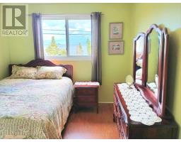 38 Beach Road thumbnail 11