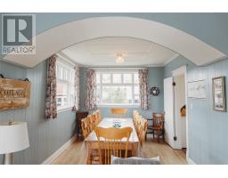 38 Beach Road thumbnail 18