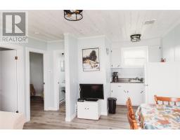 38 Beach Road thumbnail 28