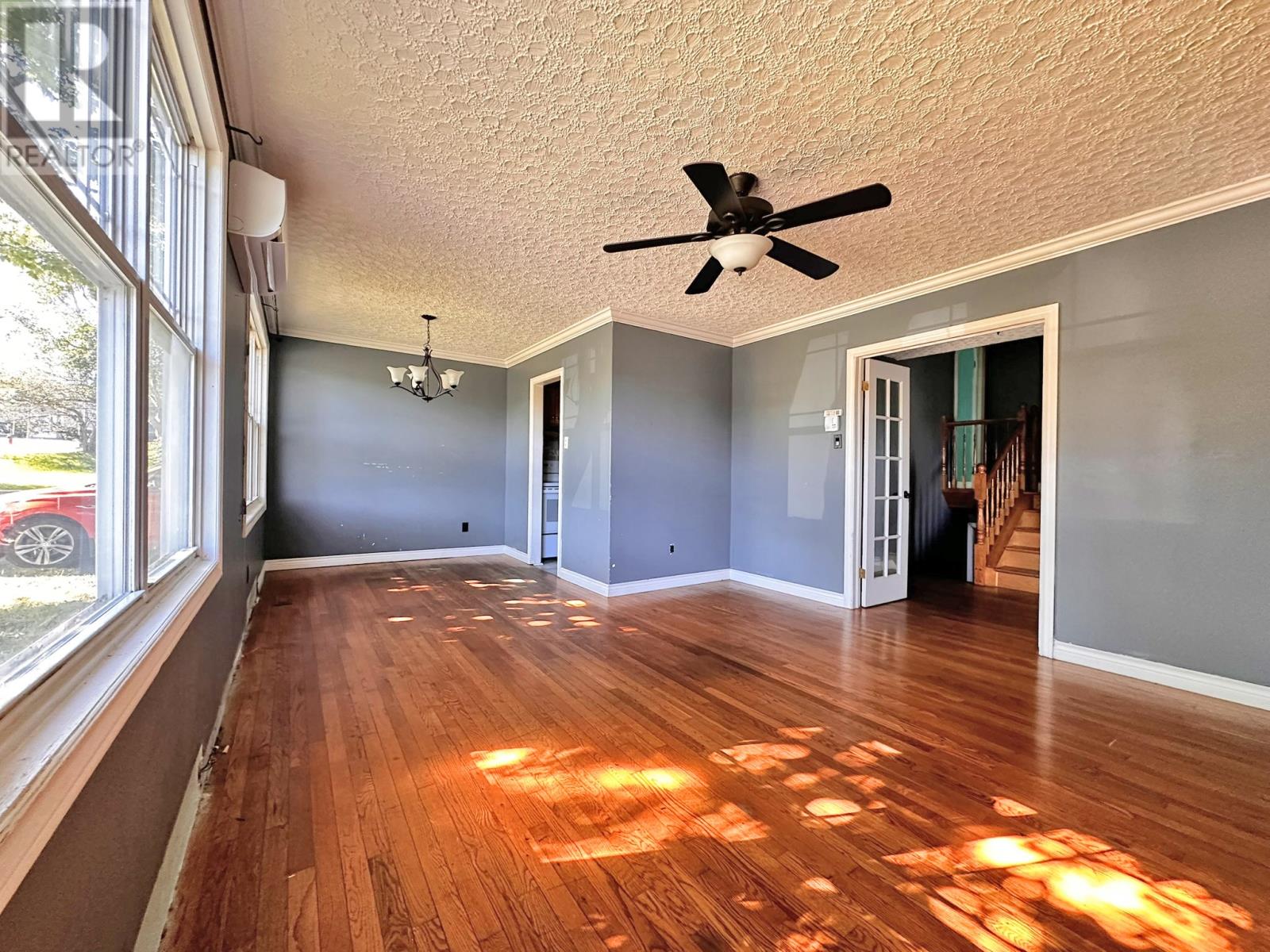 2 McMaster Place - 6