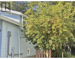 2 McMaster Place thumbnail 4